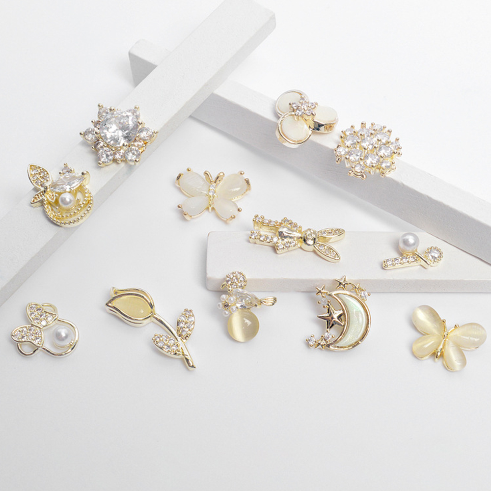 [Hàng mới về] Phụ kiện trang trí móng tay nghệ thuật nhiều kiểu tùy chọn lấp lánh 3D