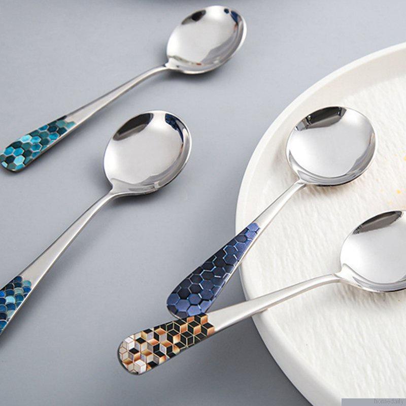 Thìa súp bằng thép không gỉ 304 màu sắc sáng tạo