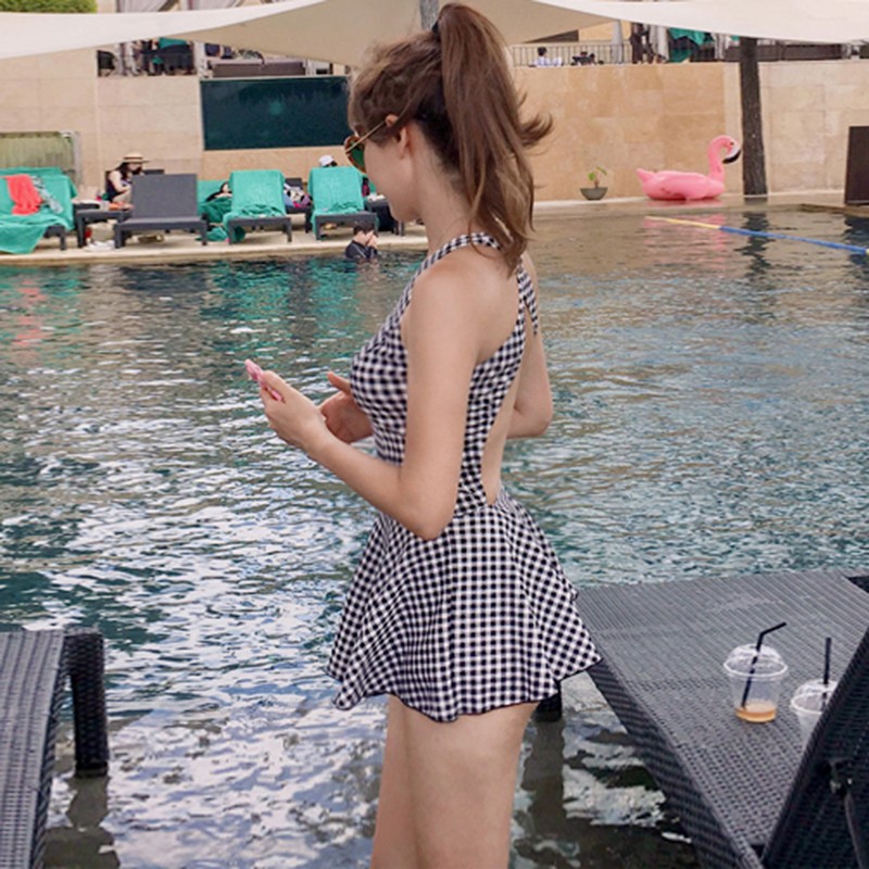 Bộ đồ bơi váy với thiết kế che bụng hở lưng tôn dáng - 1706