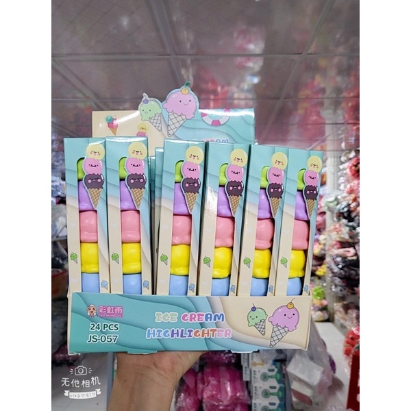 Set bút dạ quang siêu cute