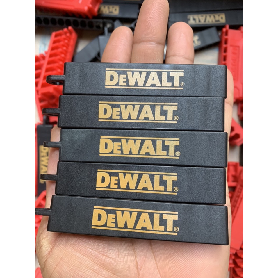 Chân đế gắn mũi vít , mũi khoan Dewalt ( Giá là giá 1 chân đế )