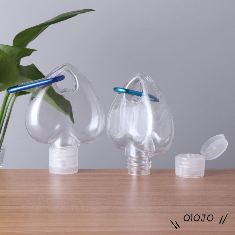 Giá Đỡ Chai Nước Rửa Tay 50ml Hình Trái Tim Có Móc Khóa