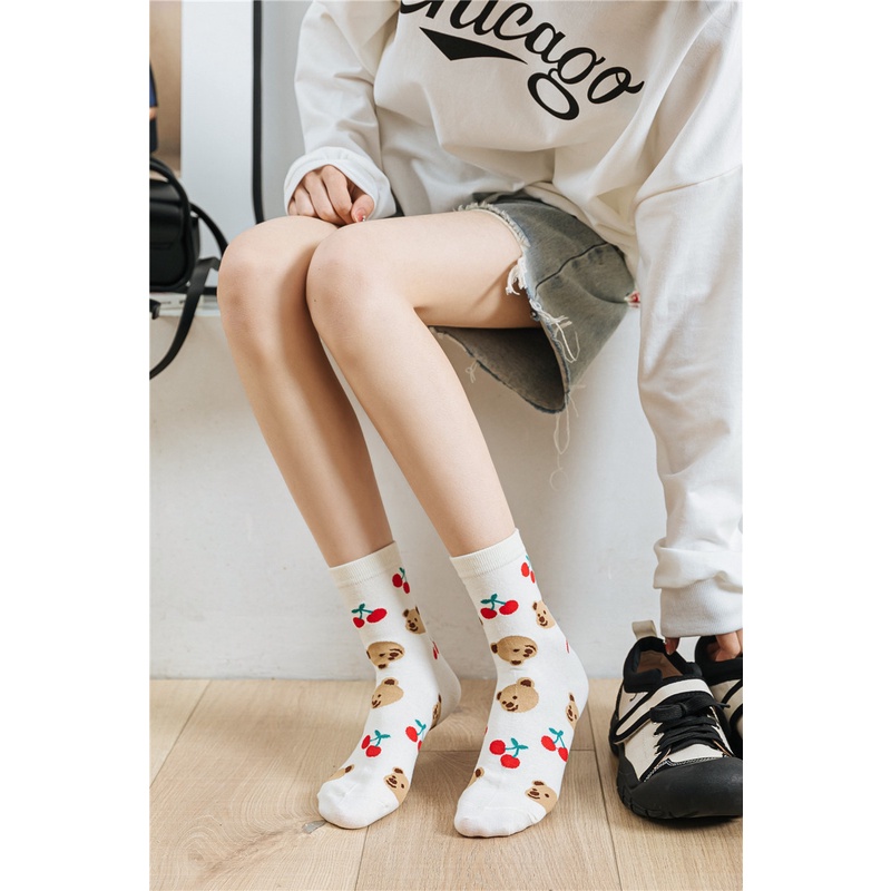 Vớ WAFNHA D578 in hình mặt cười dễ thương cho nữ