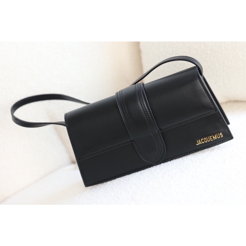 Túi Jacquemus Size 26cm Dáng Kẹp Nách Siêu Xinh Fullbox Ảnh Thật Tự Chụp