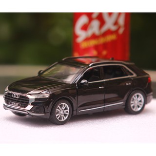 Đồ chơi trẻ em, đồ chơi bé trai yêu thích Xe mô hình hợp kim Audi Q8 tỷ lệ 1:32