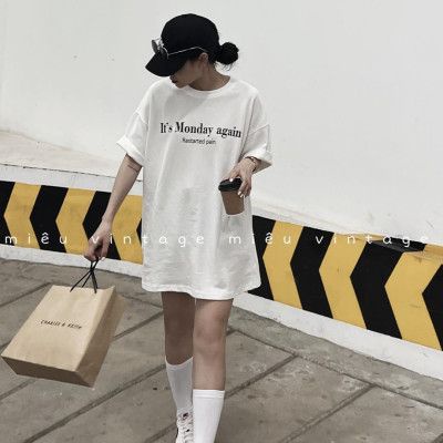Áo phông chữ Monday sáng tươi cá tính fom rộng