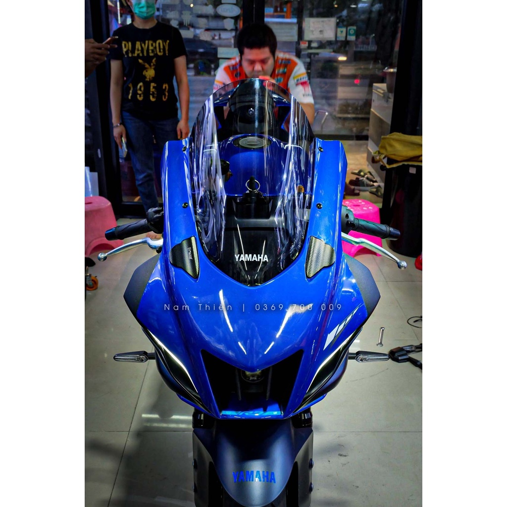 Kính chắn gió r7/ yzf r7 chính hãng maxtec