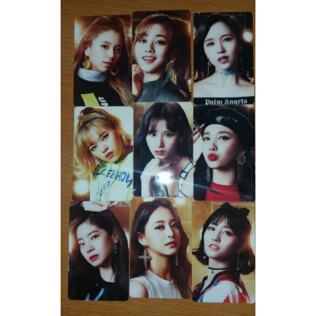Twice - Wake Me Up