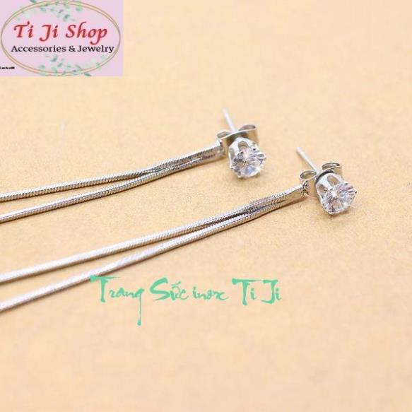 Bông tai nữ inox gắn đá 2 tua mì sang trọng không đen