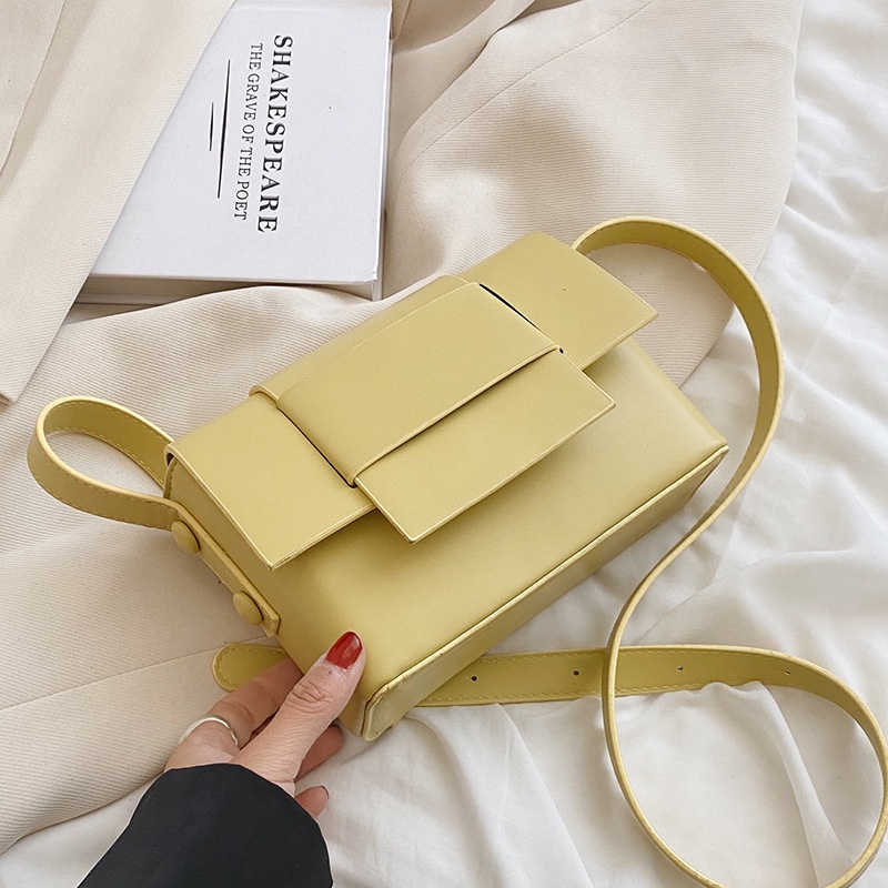 Túi đeo chéo IELGY dáng vuông nhỏ màu sắc đơn giản dễ phối đồ phong cách Hàn Quốc dành cho nữ