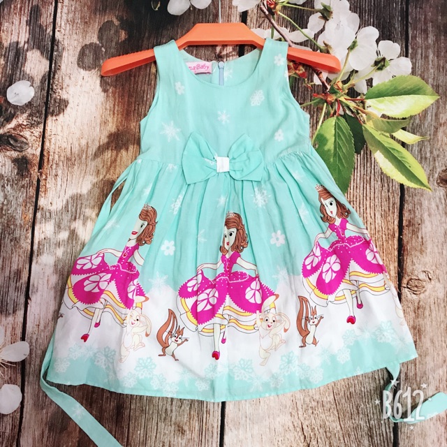 Váy lanh công chúa