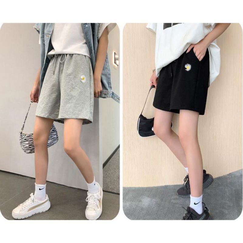 Quần Short Unisex, Quần Đùi chất Thun Da Cá Thêu Hình Hoa Cúc Cá Tính Q012