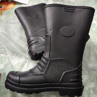 Ủng nhựa đi mưa siêu nhẹ