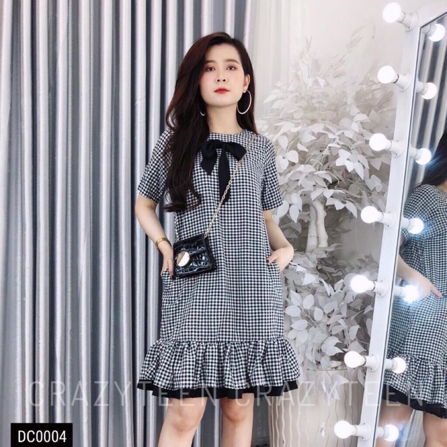 Đầm Caro Suông xoè Phối Nơ Dễ Thương