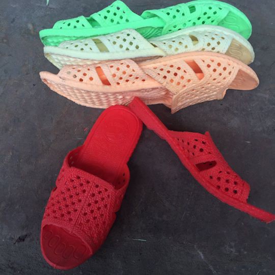 Dép Tổ Ong Nam Nữ Nhiều Màu Êm Chân Nhẹ Nhàng Phù Hợp Đi Ở Nhà .Văn Phòng 88301