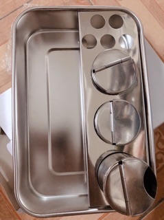 Khay inox y tế  3 cốc