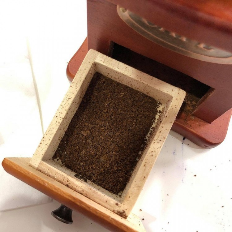 Máy xay cà phê, hạt tiêu gỗ bằng tay - Kiểu dáng cổ điển