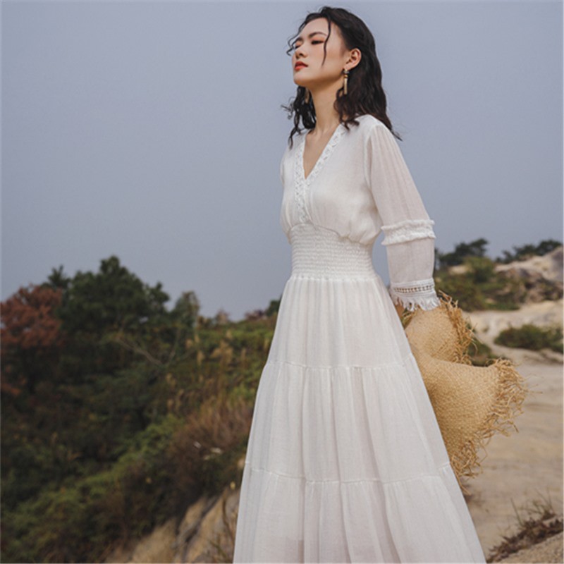 Váy Du Lịch Màu Trắng Eo Chun