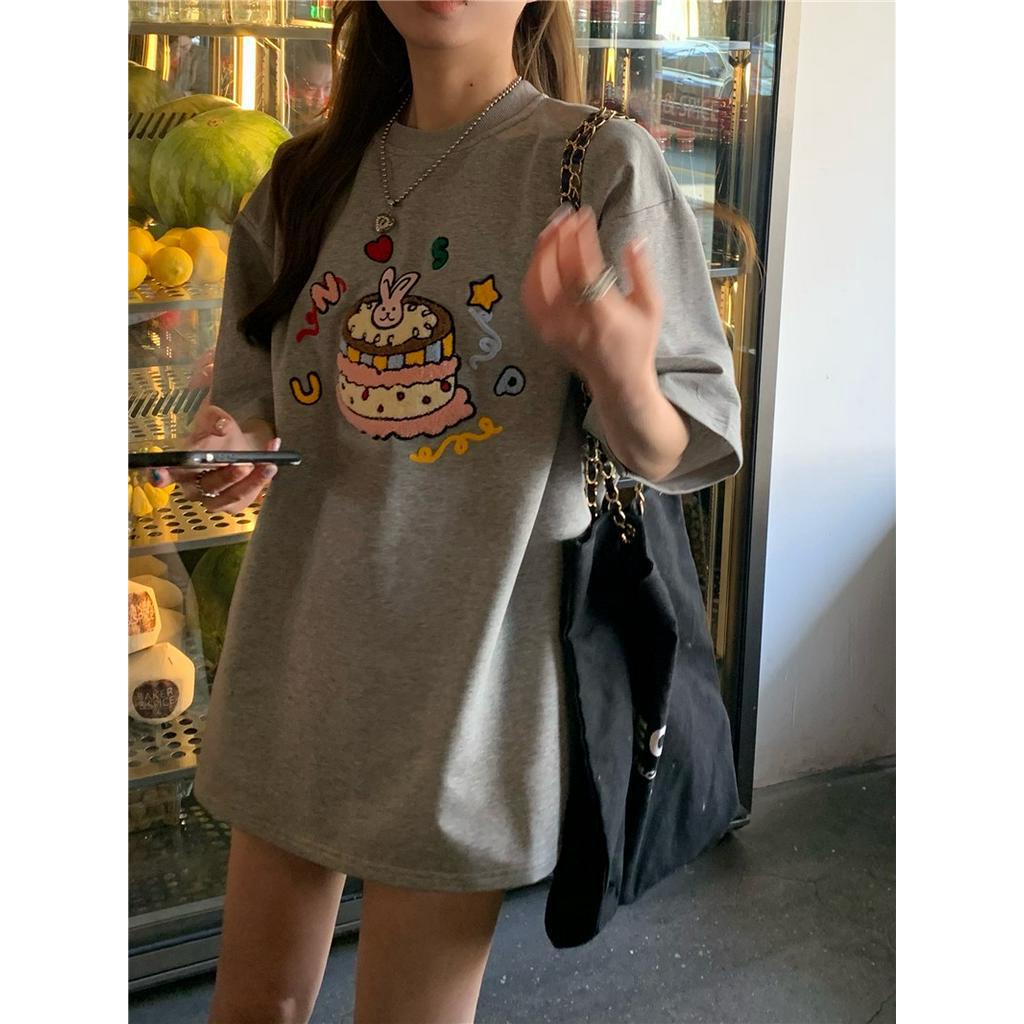 Áo Thun Nữ Ngắn Tay Dáng Rộng Thêu Hình Bánh Kem Phong Cách retro
