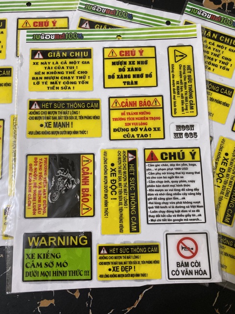 Tem cảnh báo/chú ý dán mọi nơi của xe