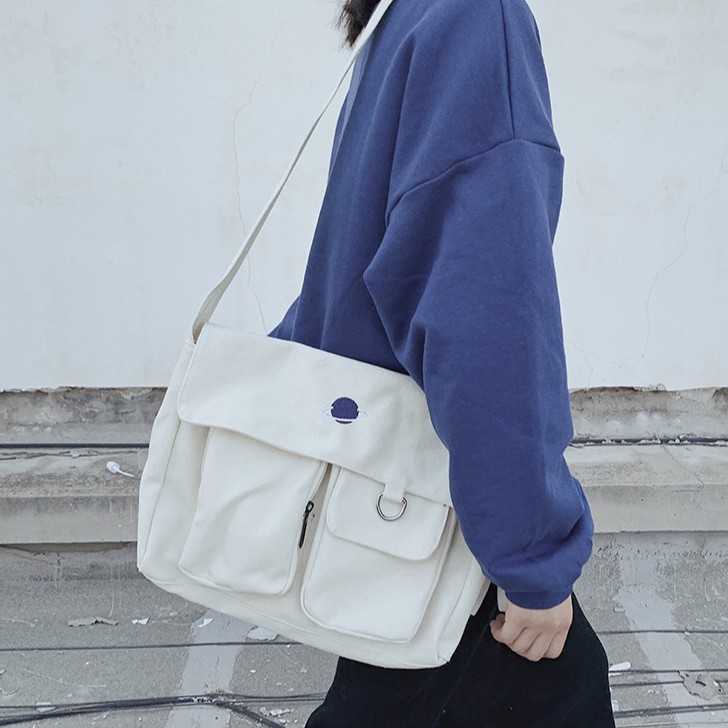 1333744Harajuku Planet Crossbody ins tooling Hong Kong men and women canvas bag