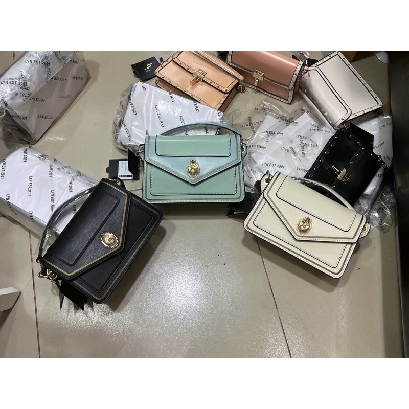 Túi lyn ô trám khoá ong