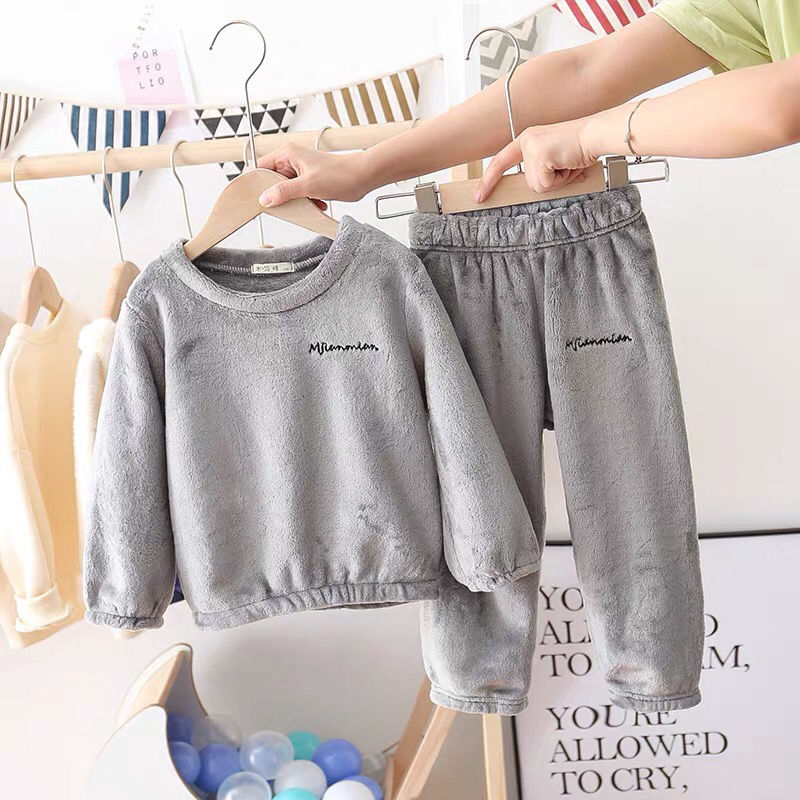 Bộ Đồ Ngủ Thời Trang Mùa Đông Ấm Áp Dành Cho Trẻ Nhỏ