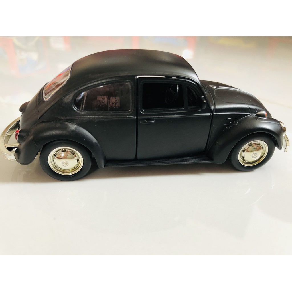 Xe mô hình chạy trớn 1967 Volkswagen Beetle (đỏ & đen) RMZ - Tỉ lệ 1:36