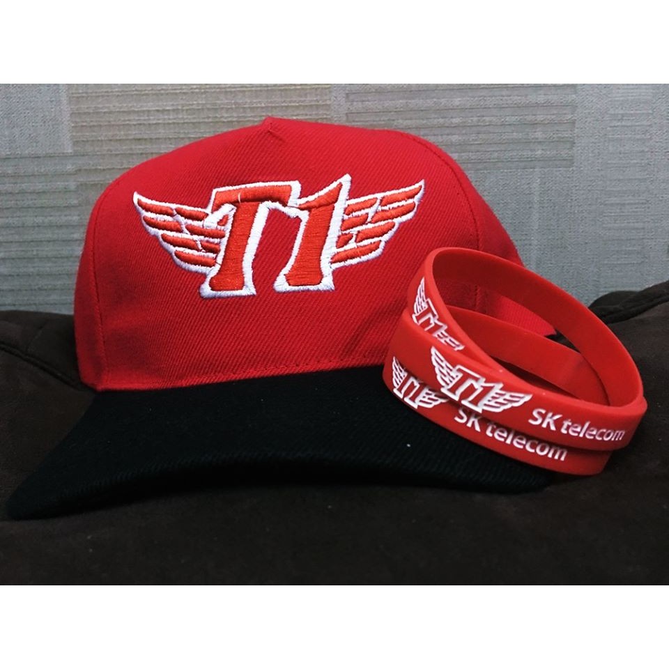 Nón SKT đỏ 