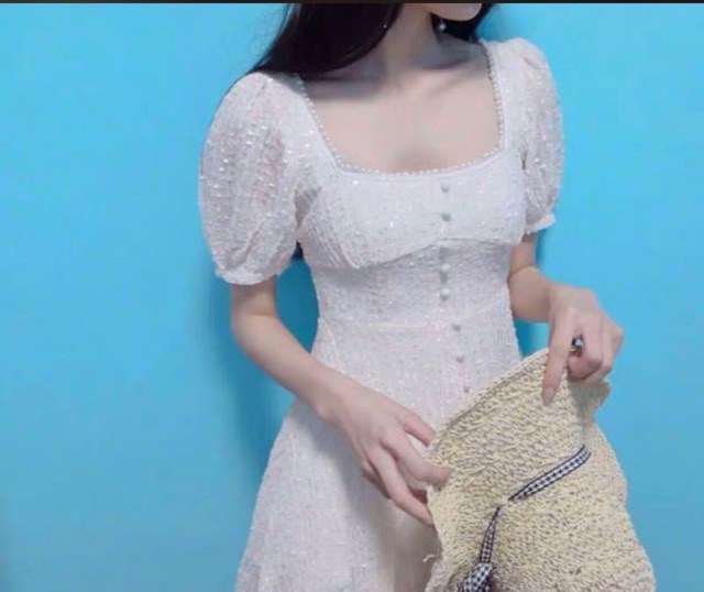 (Có sẵn) Váy tiểu thư trắng sữa cổ vuông đính hạt vintage | BigBuy360 - bigbuy360.vn