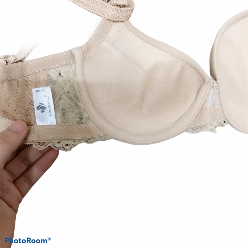 Áo lót nâng ngực quả trơn quai ren