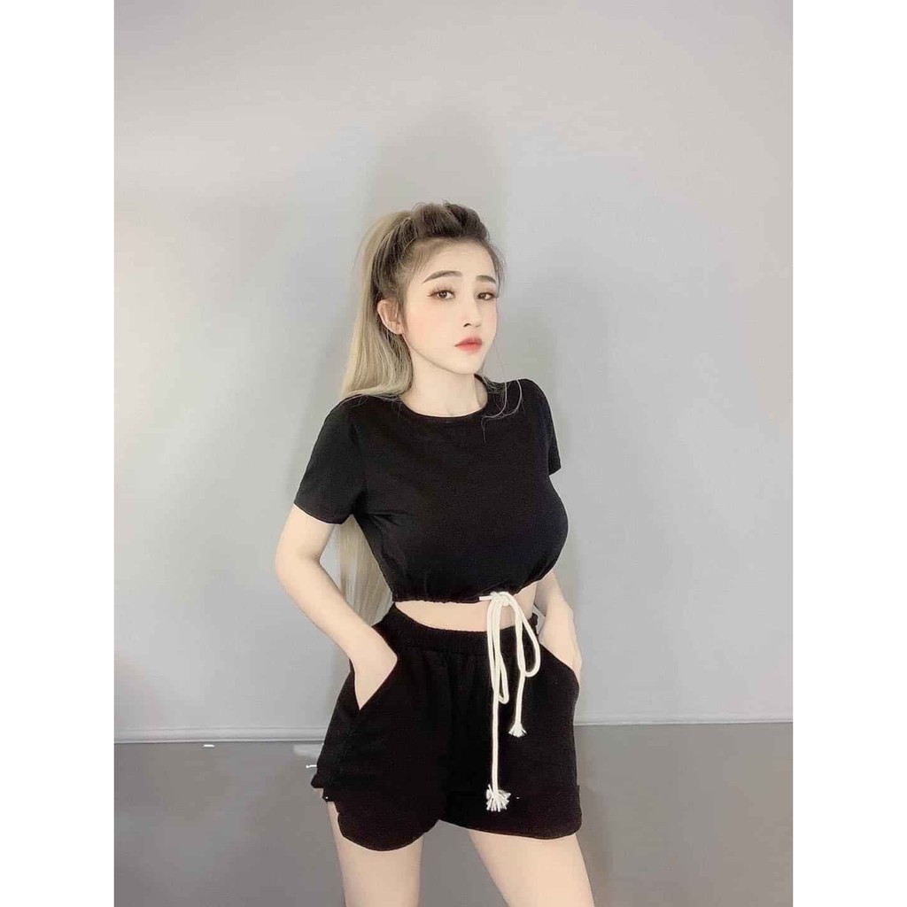 SET BỘ QUẦN ĐÙI NGẮN ÁO CROPTOP DÁNG THỂ THAO CÁ TÍNH U0045