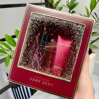 Bộ Sản Phẩm Victoria’s Secret Very Sexy Mist & Lotion Gift Set