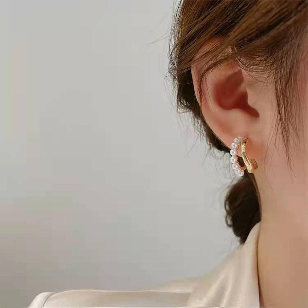 Khuyên Tai Dạng Vòng Thời Trang Cá Tính Ngọt Ngào Cho Nữ|Khuyên Tai Chữ C Đính Đá Thời Trang Cho Nữ