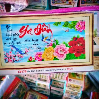 Tranh đính đá Gia đình kt 87*45cm(hình thật)