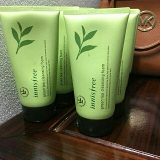 Sữa rửa mặt trà xanh innisfree