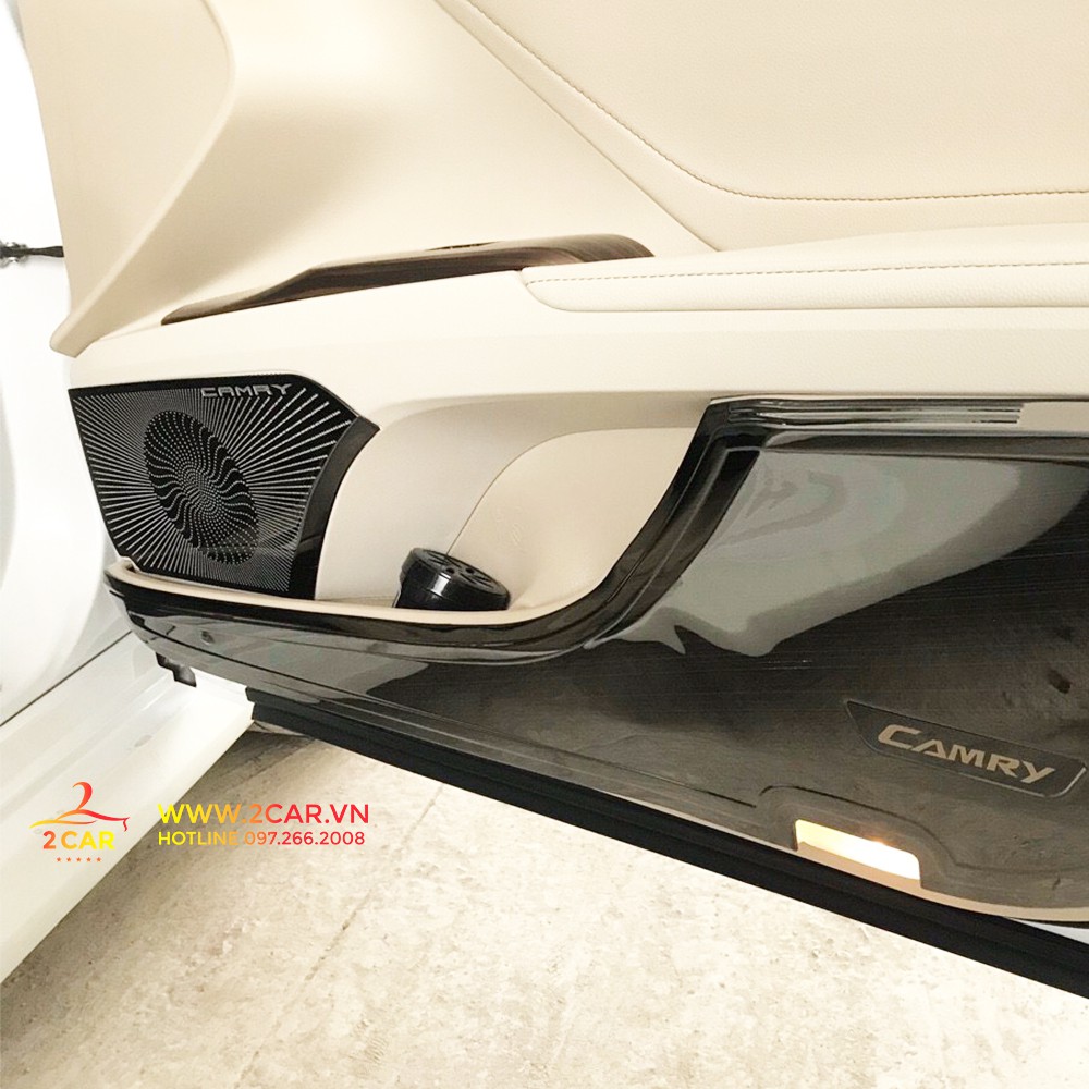 Ốp Tapli cánh cửa, màng loa cánh cửa xe Toyota Camry 2019 2020 2021, chất liệu Titan Cao Cấp