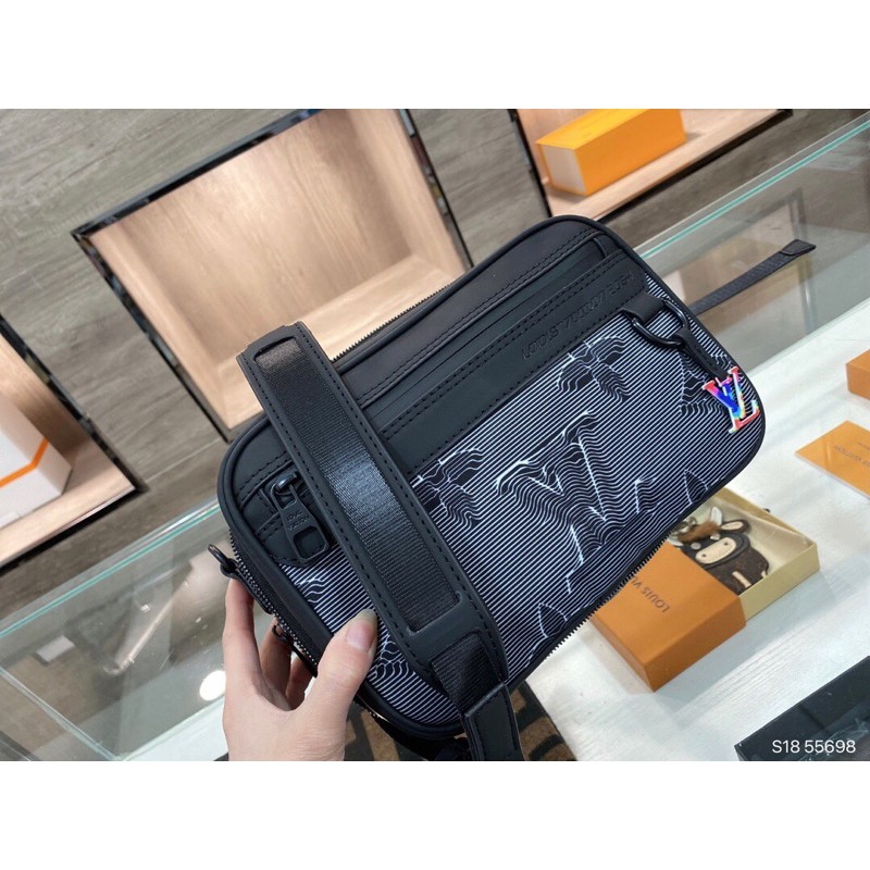 Túi máy ảnh Louis Vuitton LV cao cấp chi tiết làm tỉ mỉ có khóa kéo tiện lợi thời trang