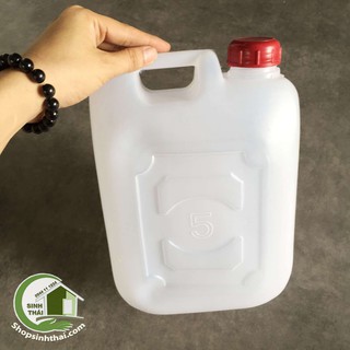 Can nhựa 5 lít màu trắng, có quai cầm