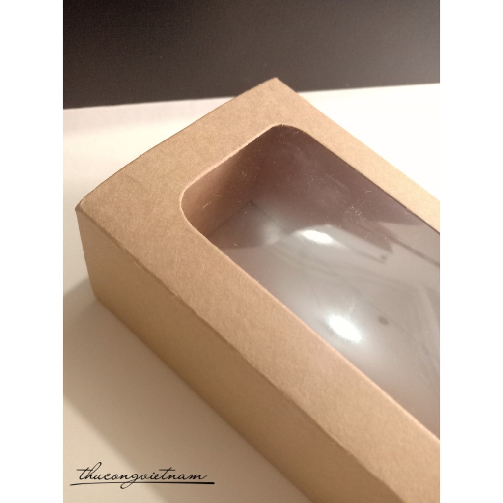 Hộp quà kéo có kiếng 23*8*6cm