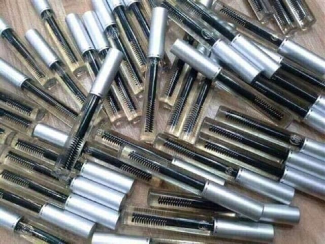 Dầu dừa chuốt mi giúp mềm và dài mi | BigBuy360 - bigbuy360.vn