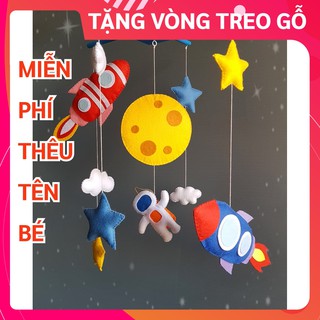 [TẶNG BẢNG TÊN BÉ & VÒNG TREO] Đồ chơi treo nôi cho bé kích thích thị giác CoCo Kids, có nhạc tự xoay VŨ TRỤ 2