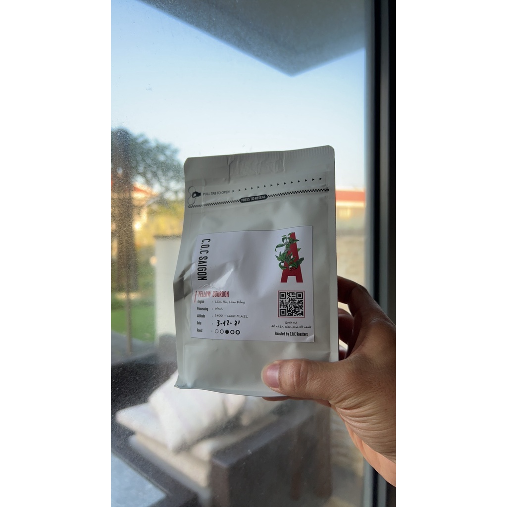 Yellow Bourbon Cà phê Arabica Cầu Đất nguyên chất rang mộc gu nhẹ nhàng pha máy, pha phin, pour over C.O.C Saigon | BigBuy360 - bigbuy360.vn