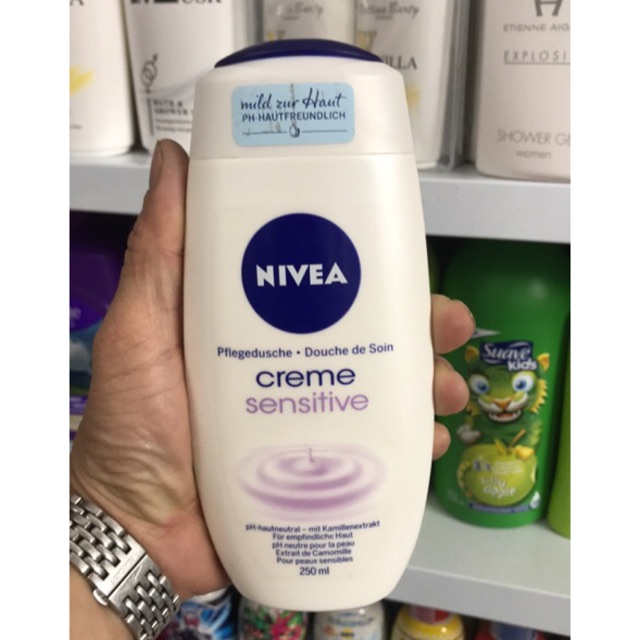 Sữa tắm Nivea Creme – Sensitive 250ml của Đức