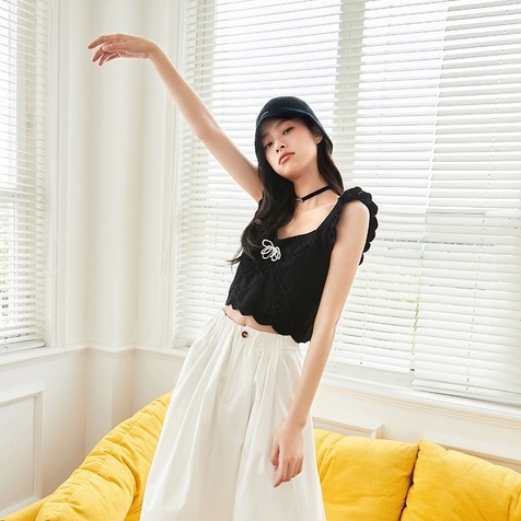 Áo Dệt Kim Hai Dây Cổ Chữ V Thắt Nơ Xinh Xắn Thời Trang