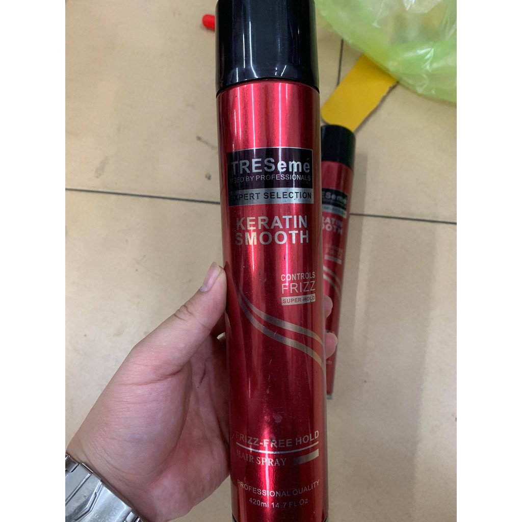 Gôm xịt tóc Tresemme Keratin Smooth hair spray