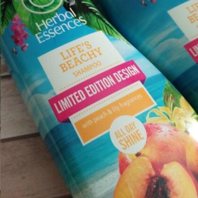Dầu gội Herbal Essences Life's Beachy