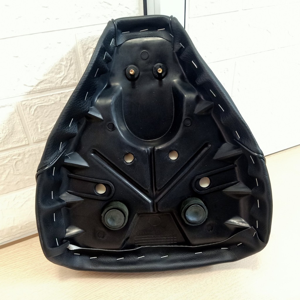 Yên xe cub hàng loại dày da simili 3 lớp ép nhiệt bền chắc