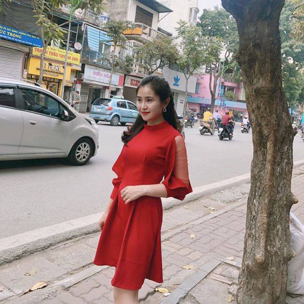 Váy ôm xòe phối ren cho người béo mập
