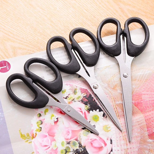 1 Kéo đa chức năng được làm từ thép không gỉ, dùng cho văn phòng, trường học